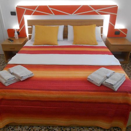 Le Rose Malpensa Bed and Breakfast Busto Arsizio Εξωτερικό φωτογραφία